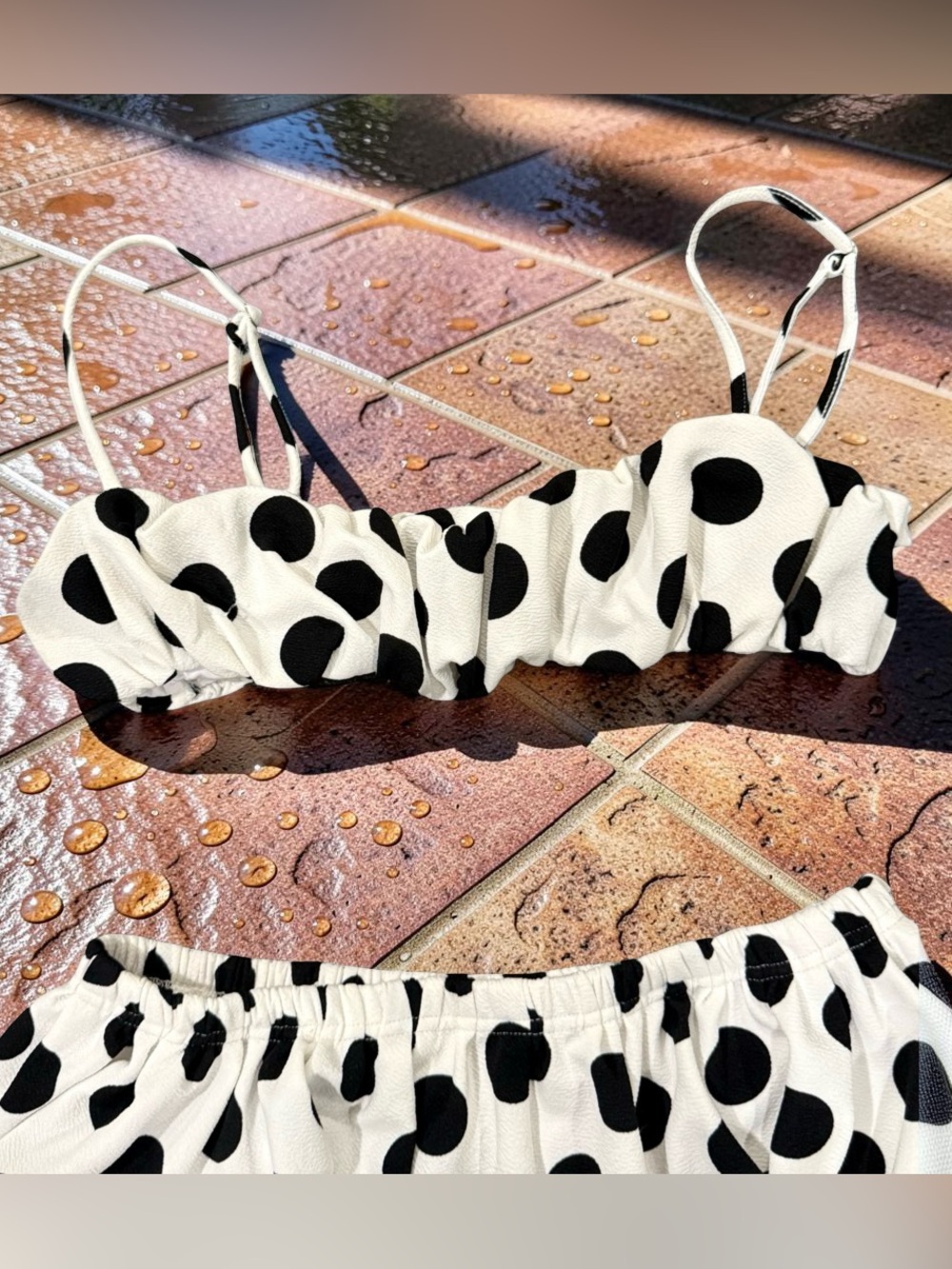 Missguided White & Black Polka Dot Crop Top and Shorts Set - Medium - Picture 3 of 11